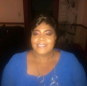 Meet your Posher, Cheri